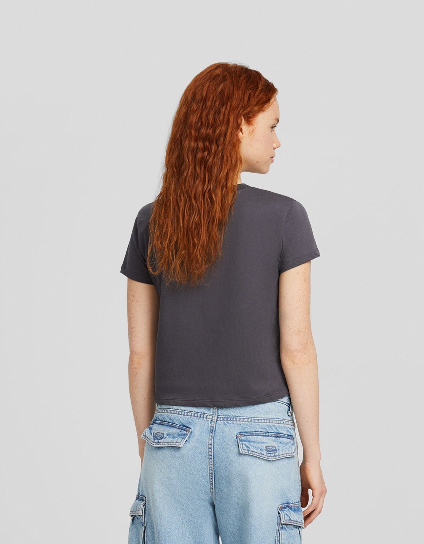 Camiseta de manga curta com estampa e modelagem regular