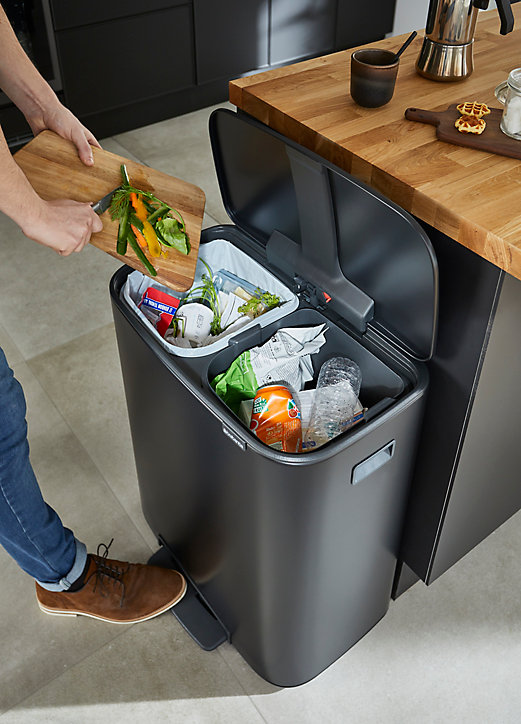 Poubelle à pédale en métal noir Brabantia BO 2 x 30 L