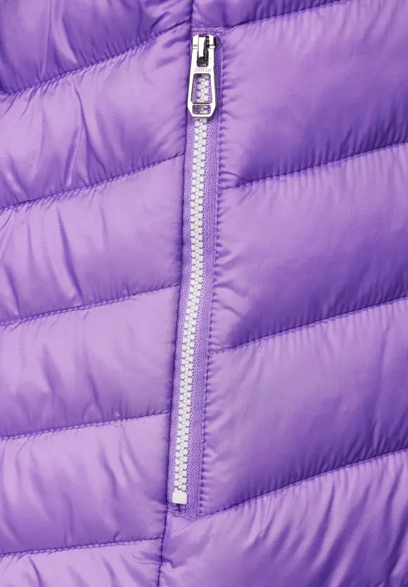 Kurze Steppjacke - shiny lilac