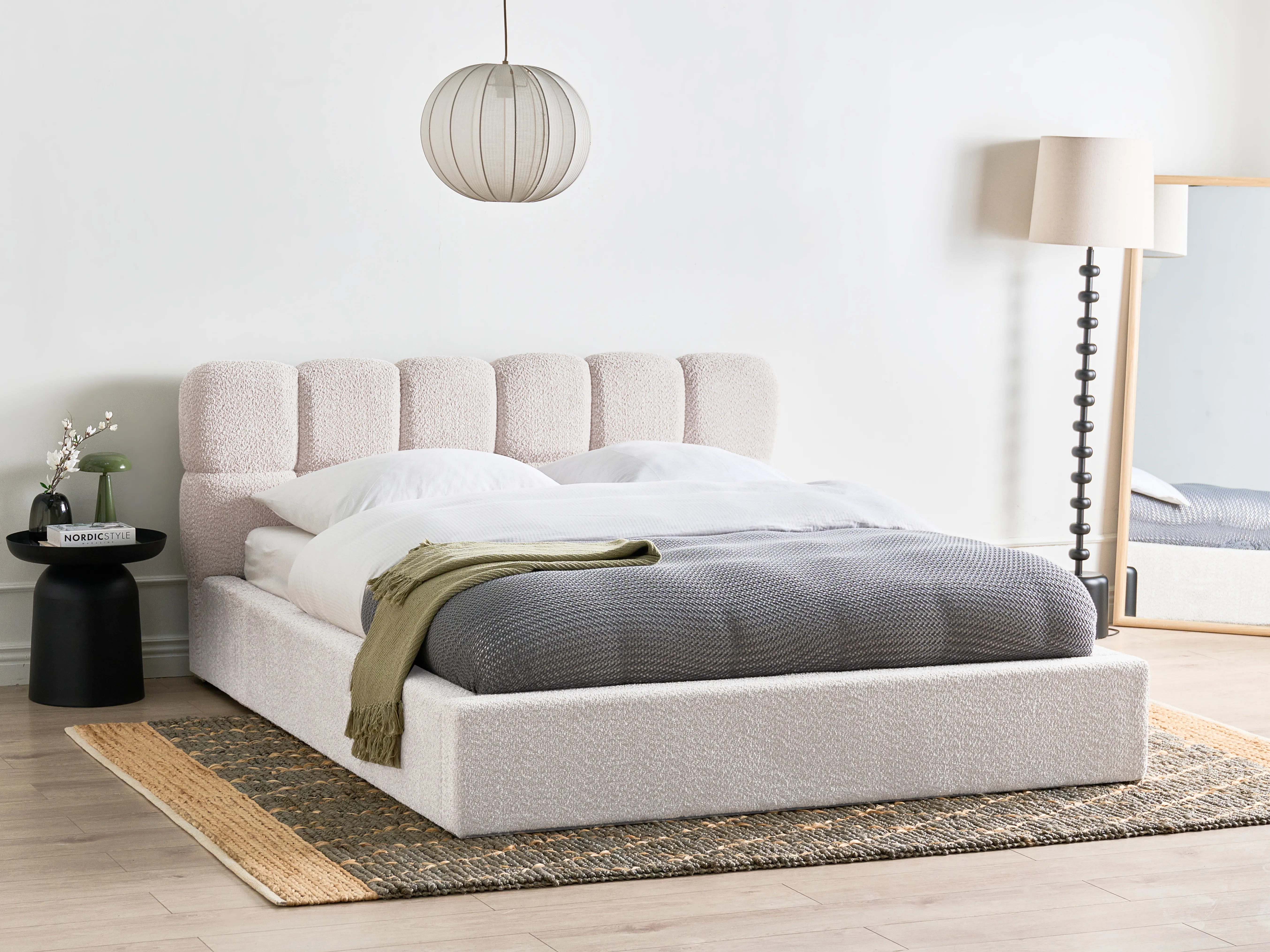 Bed met opbergruimte Bouclé BASTON 160 x 200 cm Lichtbeige