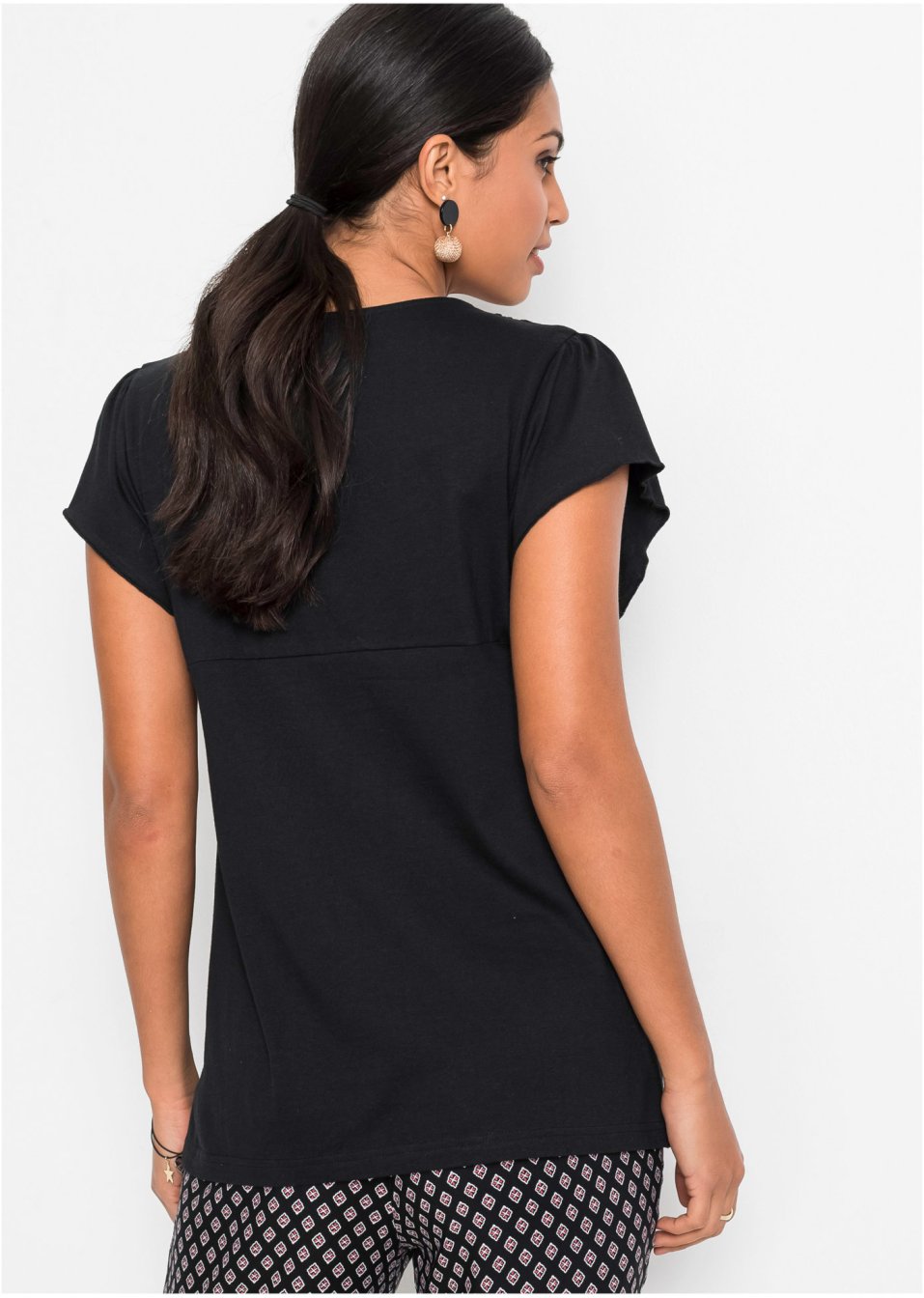 T-shirt avec décolleté en dentelle