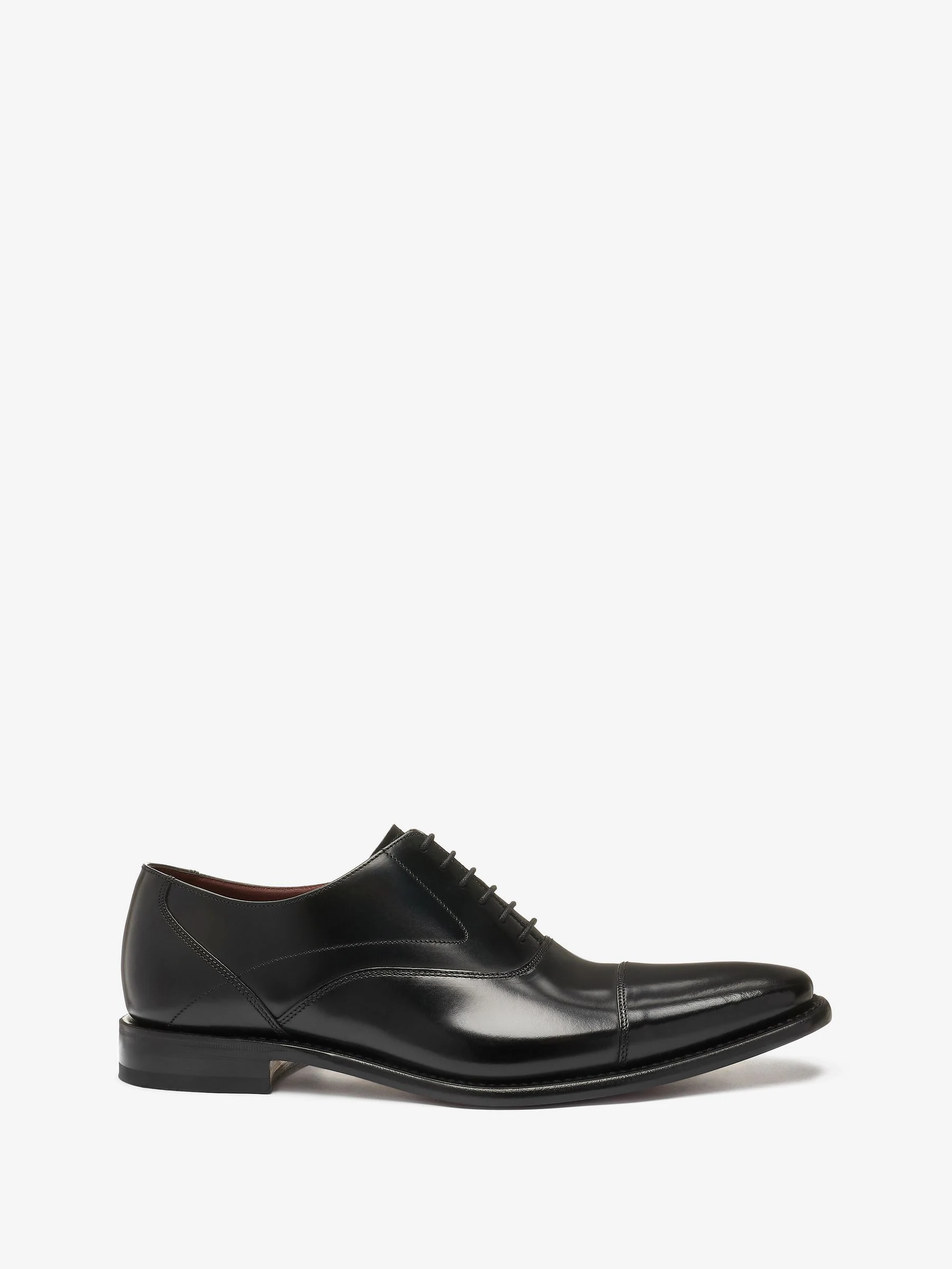 Loake - Spitse glanzend zwartleren oxford-schoenen met neusstuk
