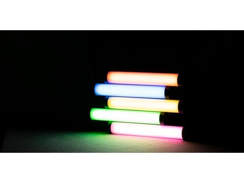 Nanlite Dauerlicht PavoTube II 6C Kompakte LED-Röhre mit RGBWW.