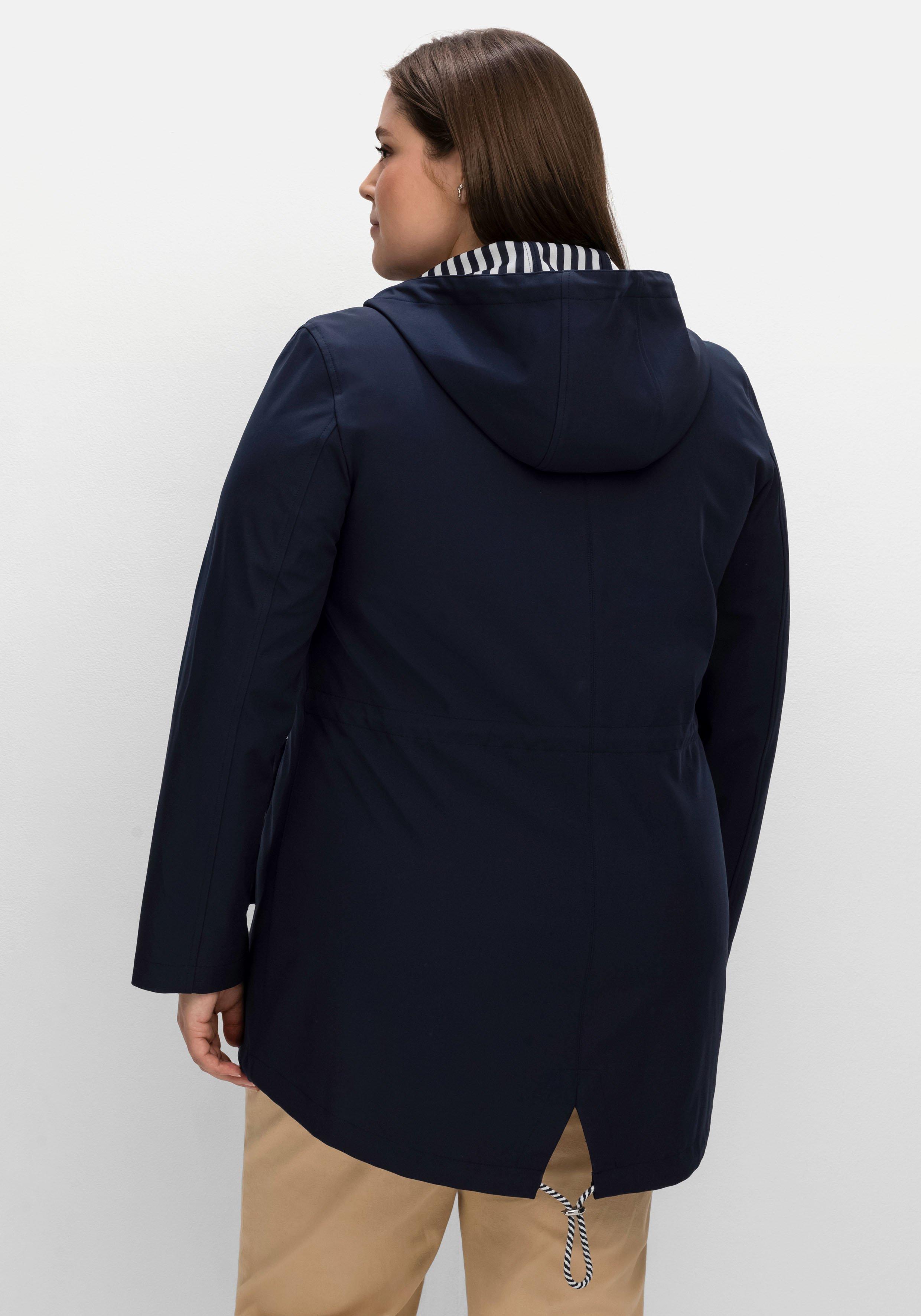 Softshell-Parka mit gestreifter Innenseite