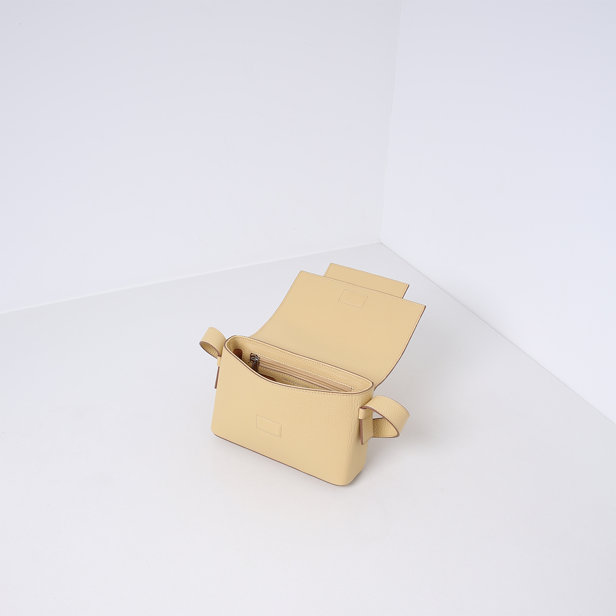 MEGAN | BUTTER