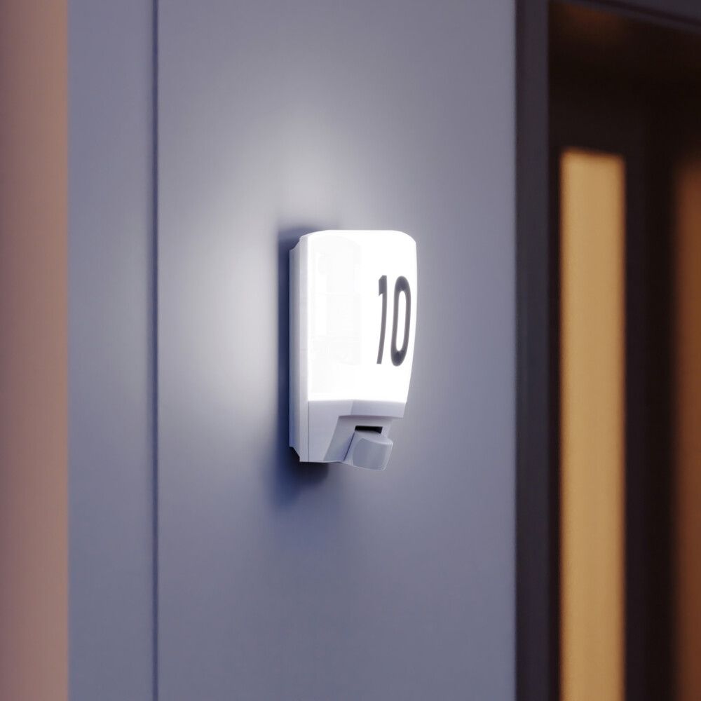 VEGGLAMPE STEINEL MED BEVEGELSESSENSOR L1 HVIT
