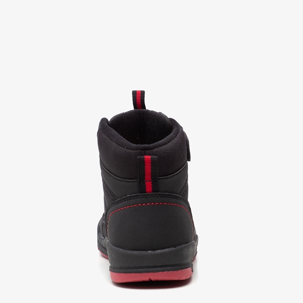 Blue Box jongens sneakers zwart met rode details
