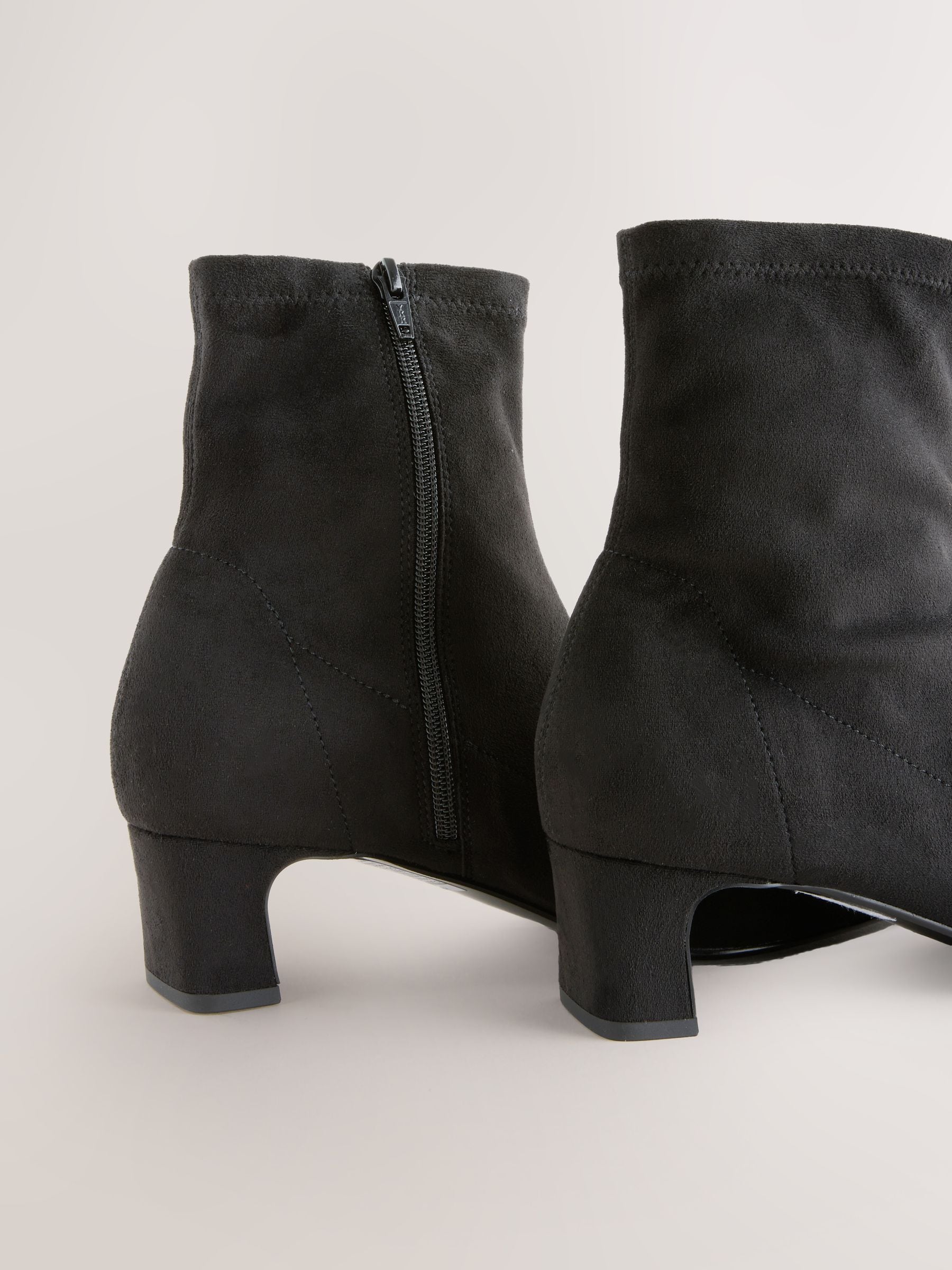 Zwart - Chisel Toe Block Heel Sock Boots