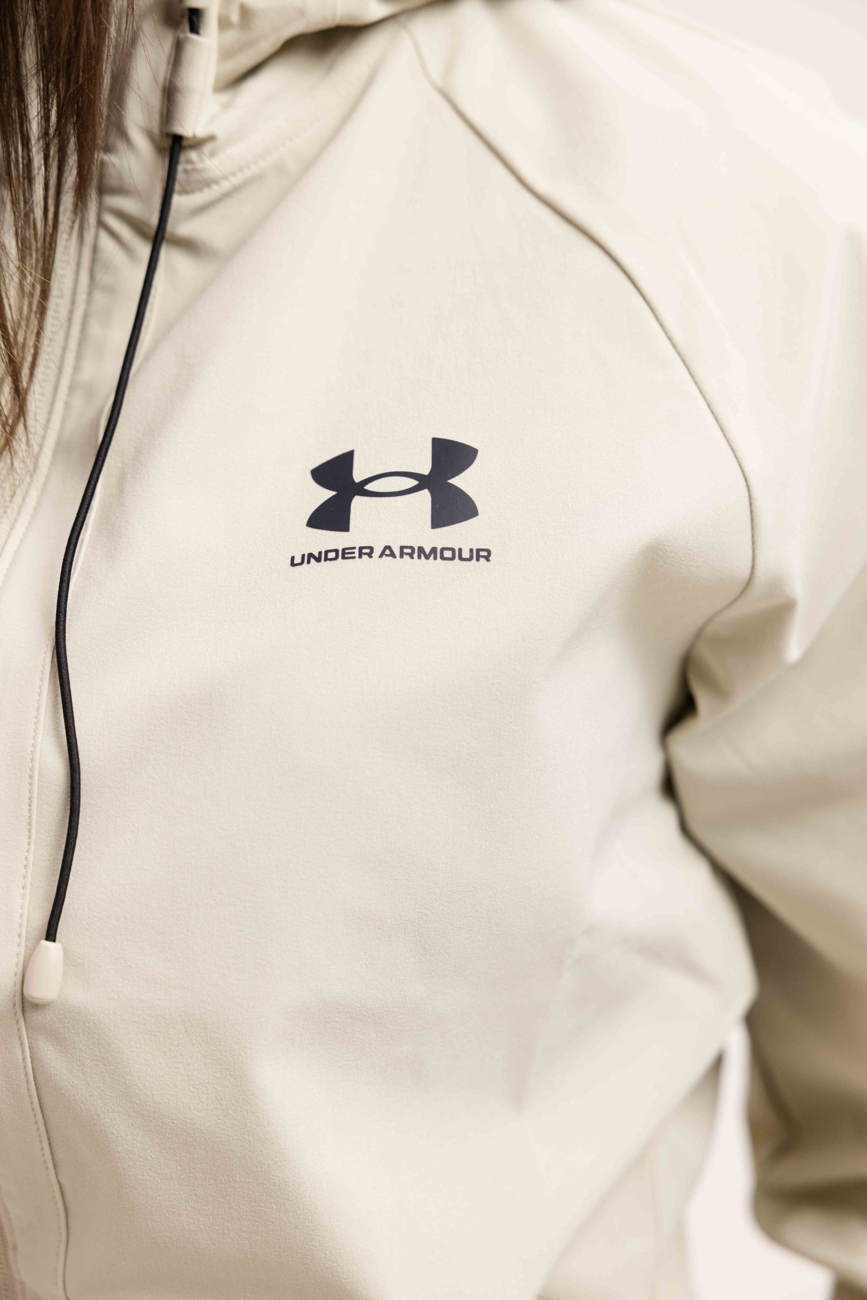 Under Armour Vibe Woven Trainingspak Dames Beige