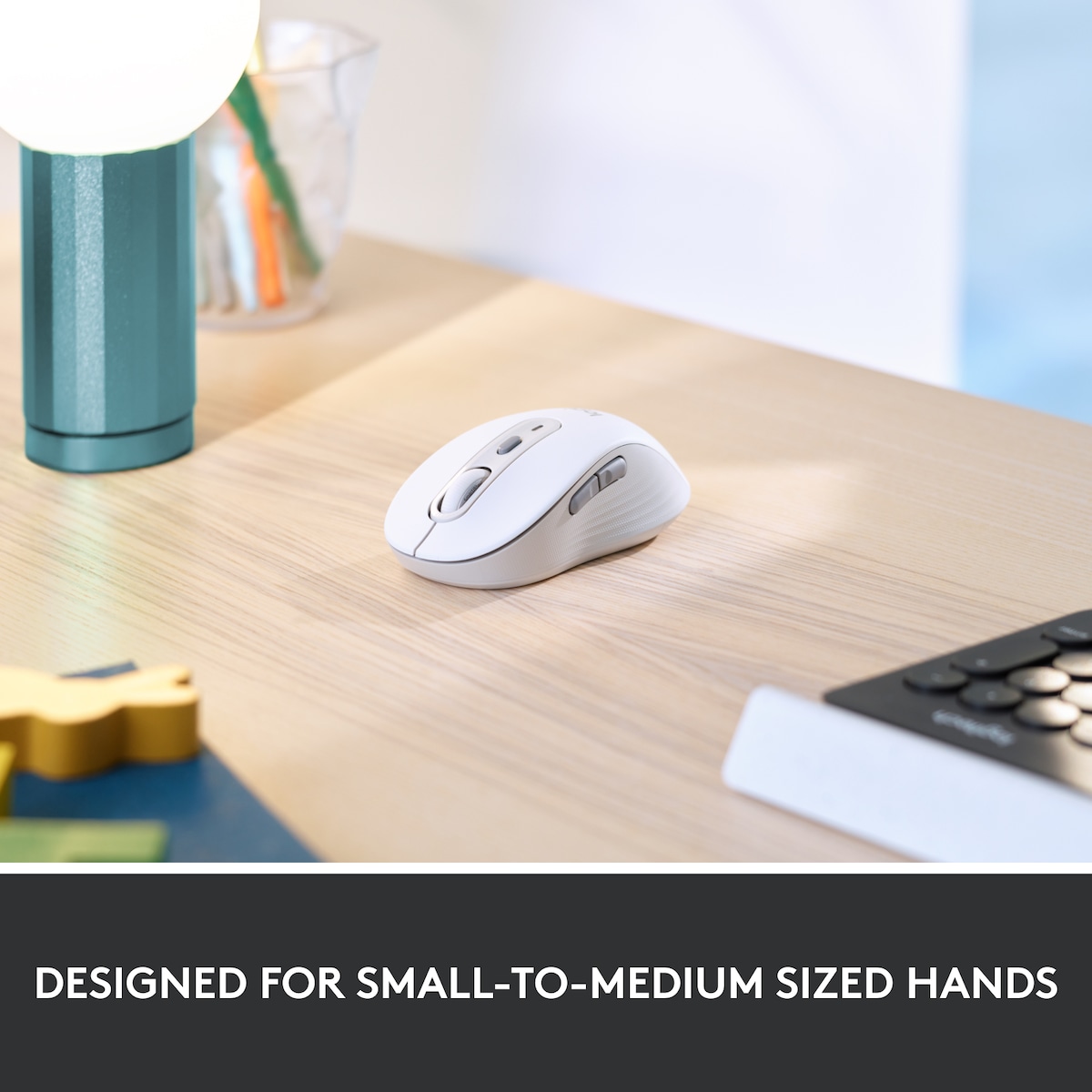 Logitech Signature M650 Wireless Mouse (hvit)