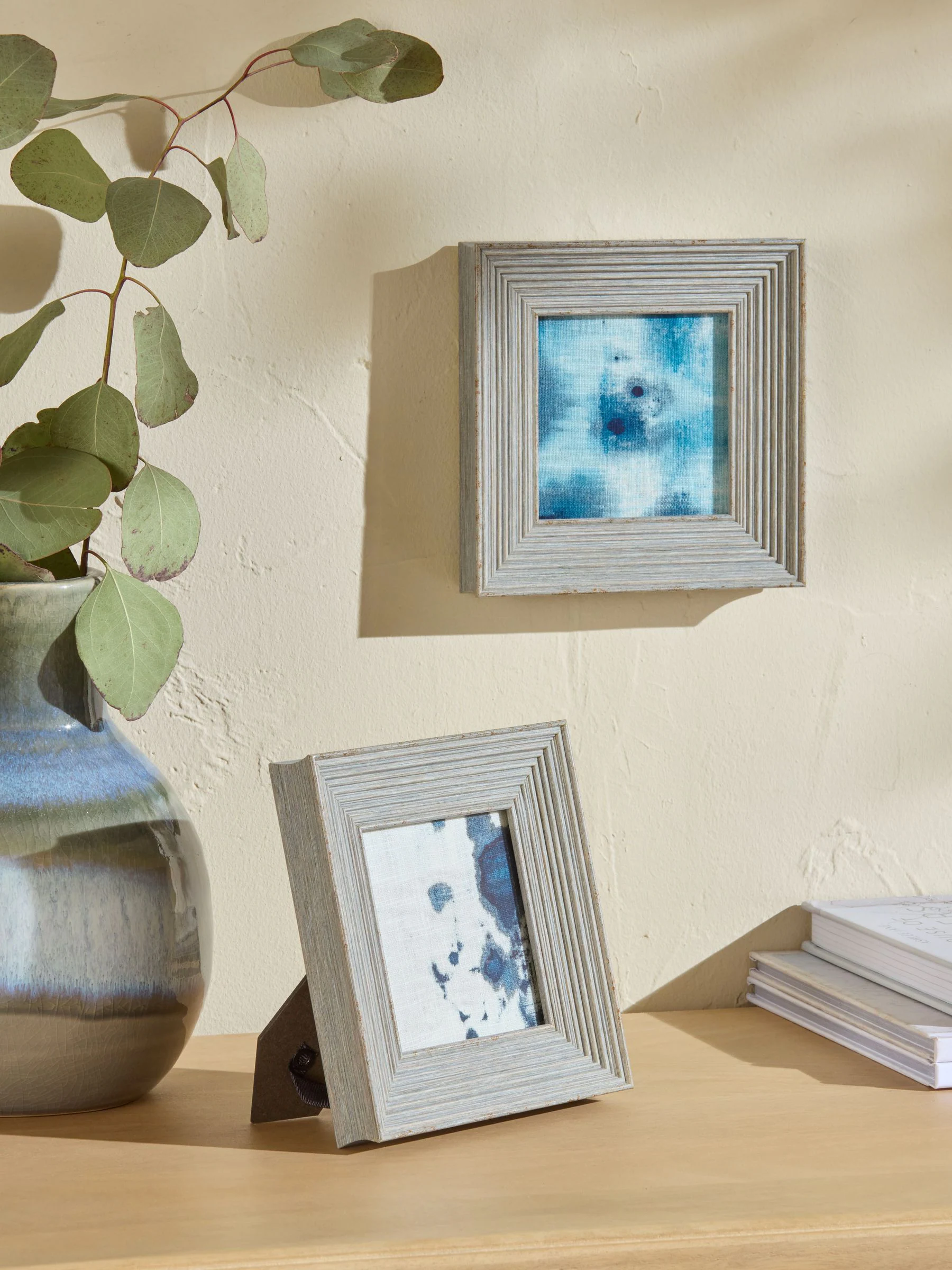 Set of 2 Distressed Wood Effect Photo Frames