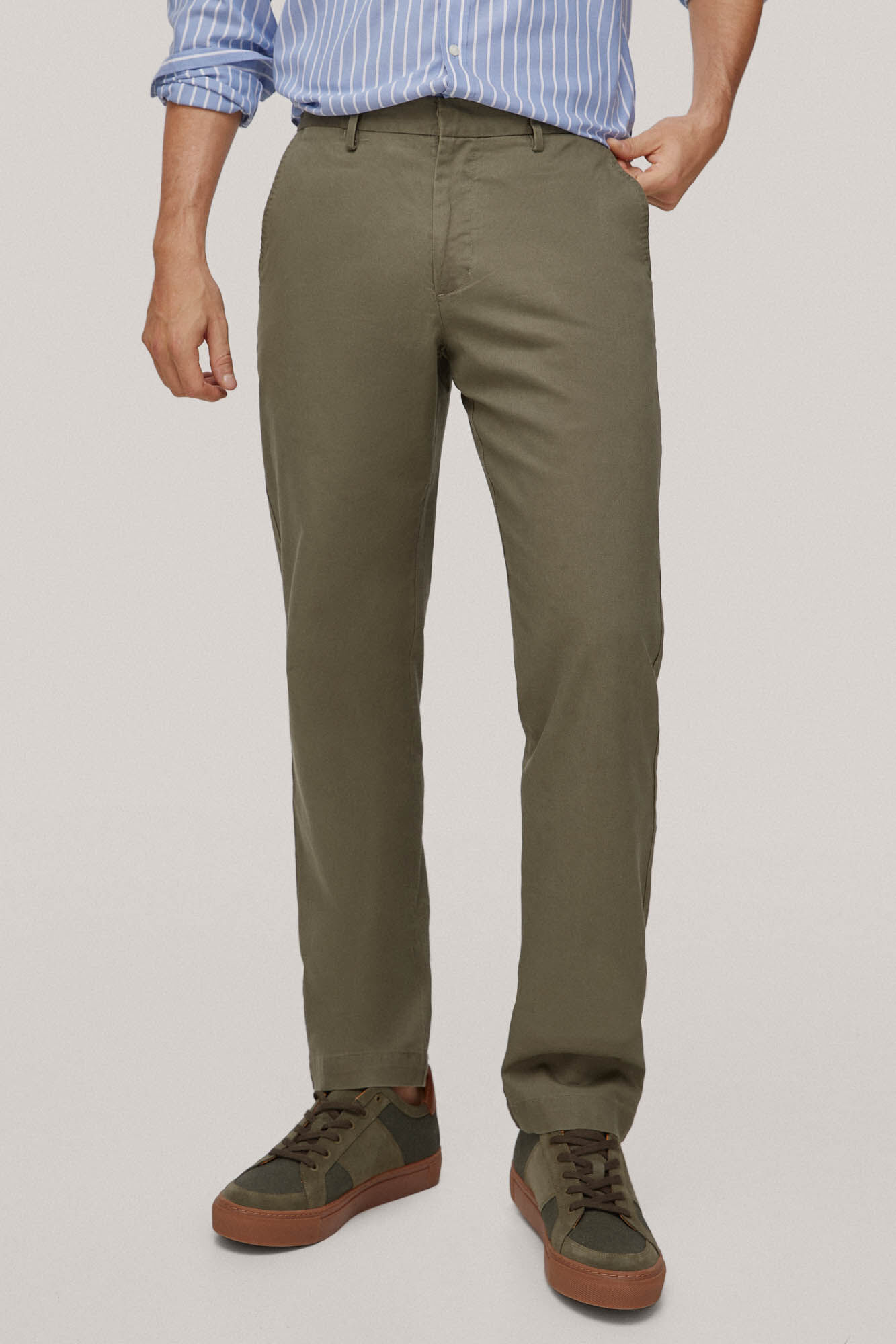 Calça chino de corte regular - Verde