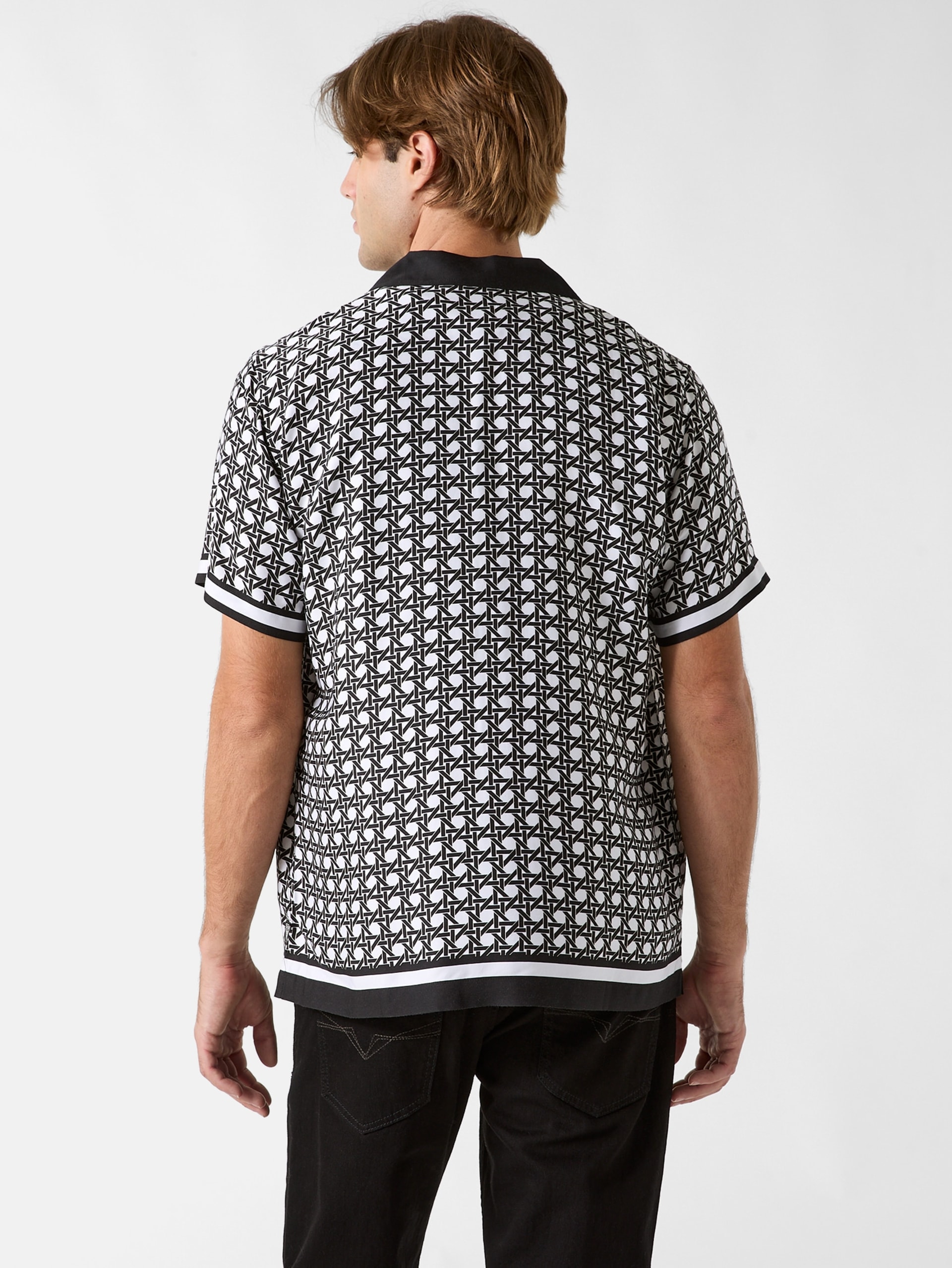 Camisa com borda em padrão cesta