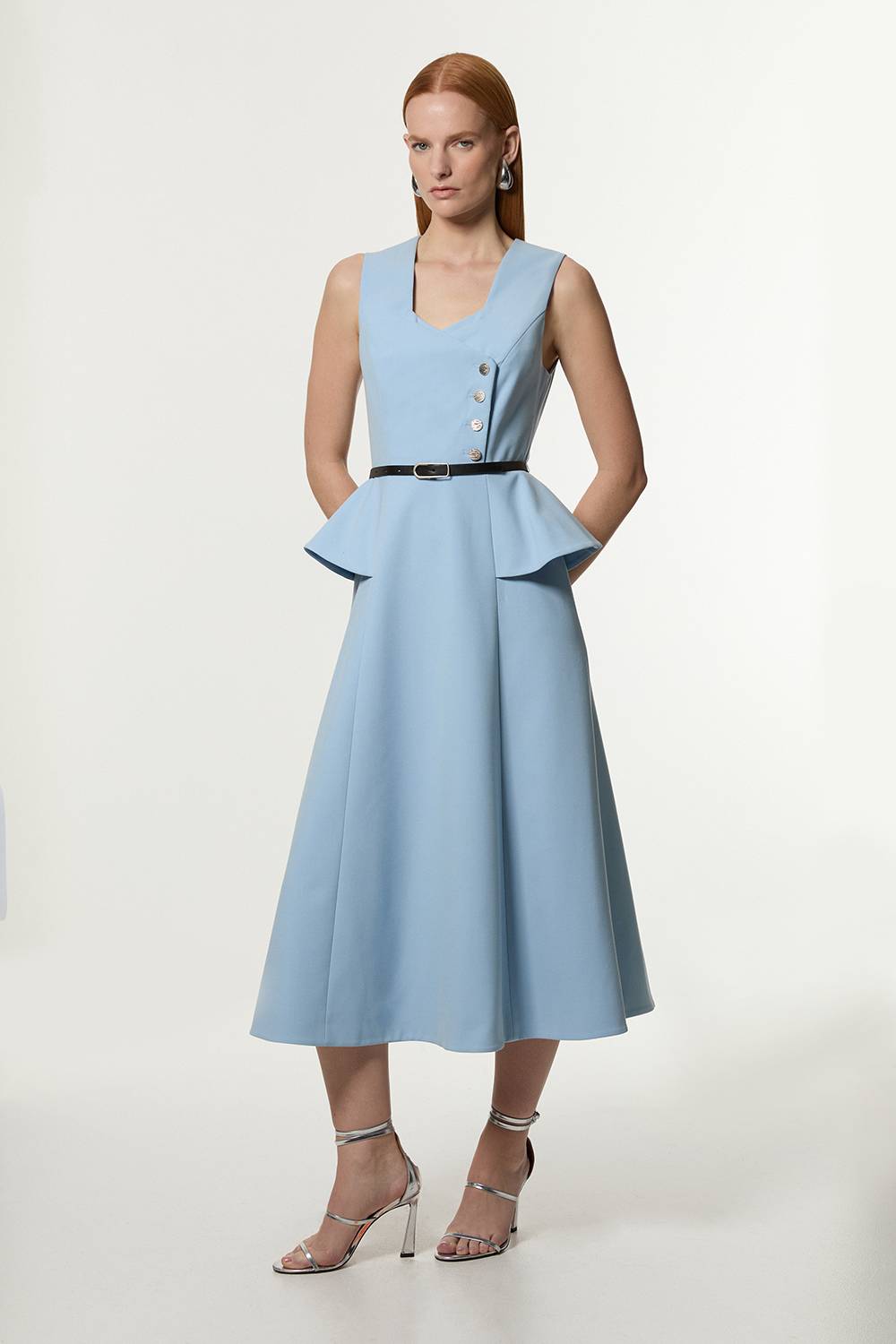 KarenMillen Robe midi stretch compacte ceinturée avec détail peplum et jupe pleine