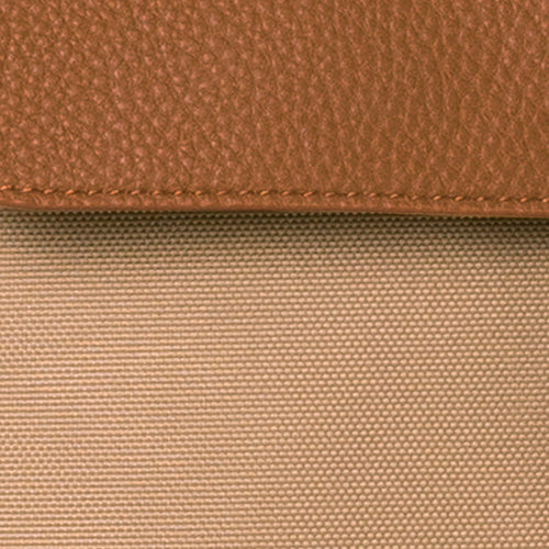 Pochette latérale Petronas Tour marron