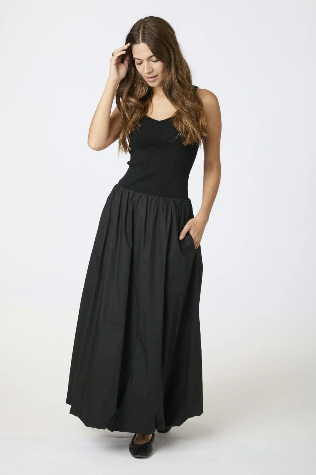 Neo Noir Ober Long Balloon Skirt
