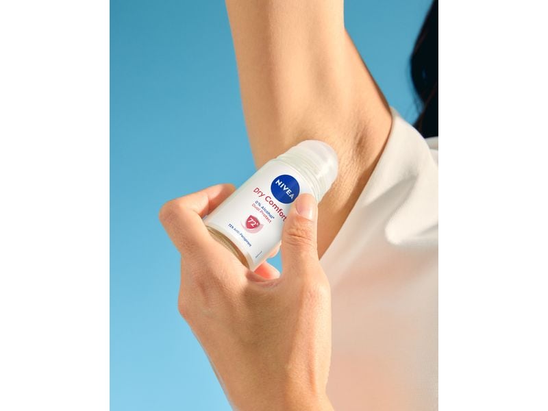 NIVEA Deo Roll-on Dry Comfort 50 ml Deo bietet 48 Stunden lang zuverlässigen Anti-Transpirant-Schutz dank Schweiss-Schutz-Formel
