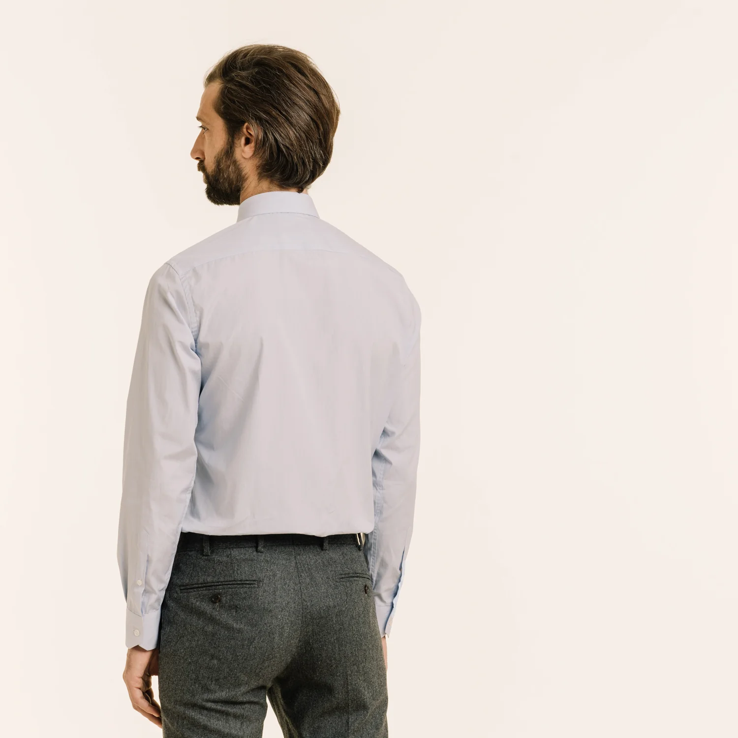 Shirt in faux-plain double-twisted poplin with fine blue stripes