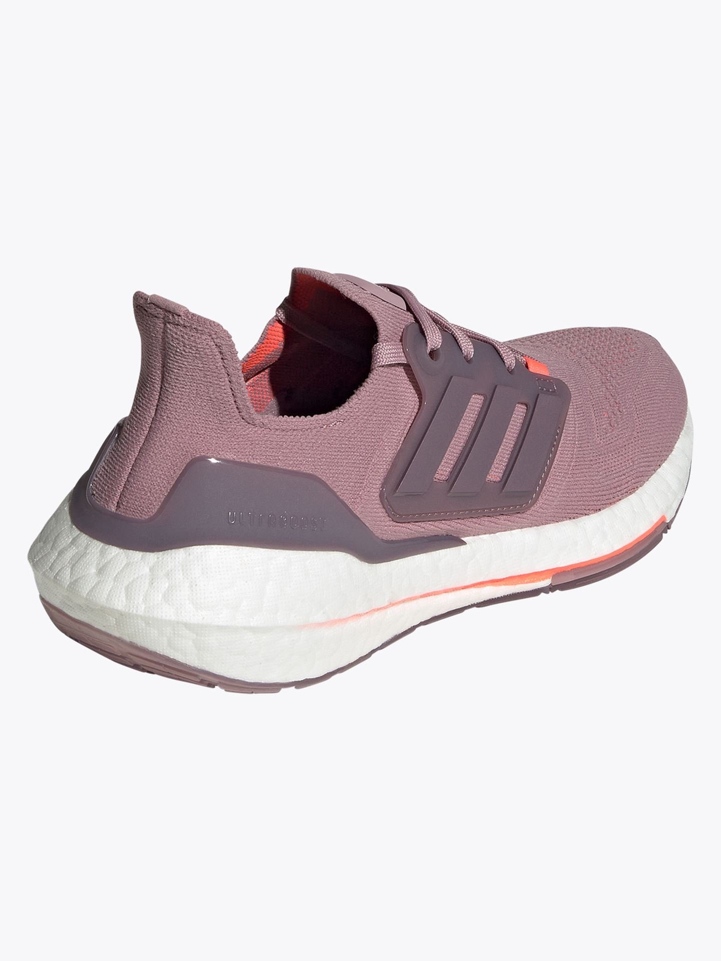 UltraBoost 22