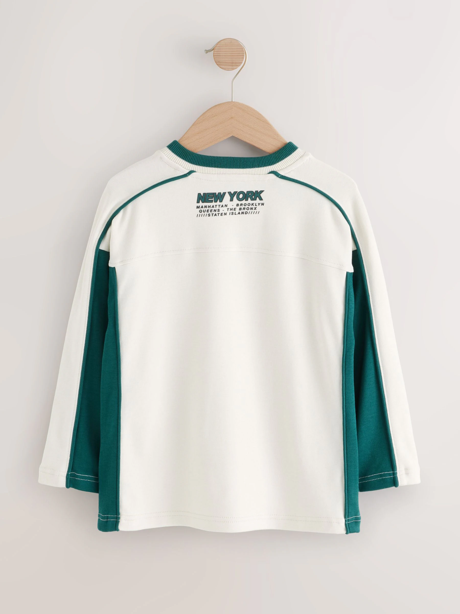 Ecru/groen - Varsity T-shirt met lange mouwen van katoen (3-16jr)