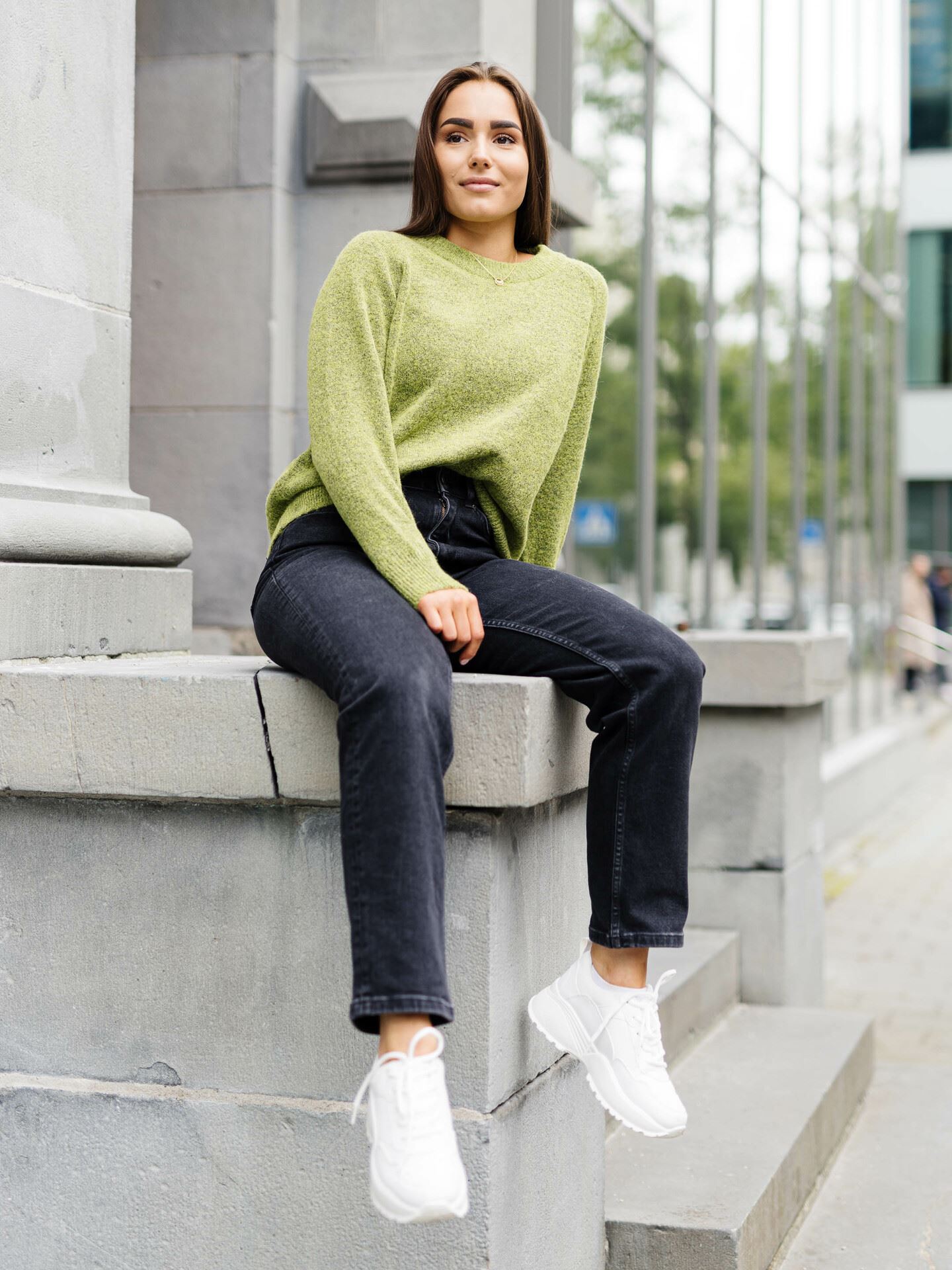 Lulu Long Sleeve Knit O-Neck