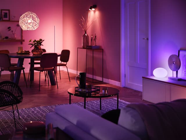 Philips Hue WCA 9W A60 E27 3-pak