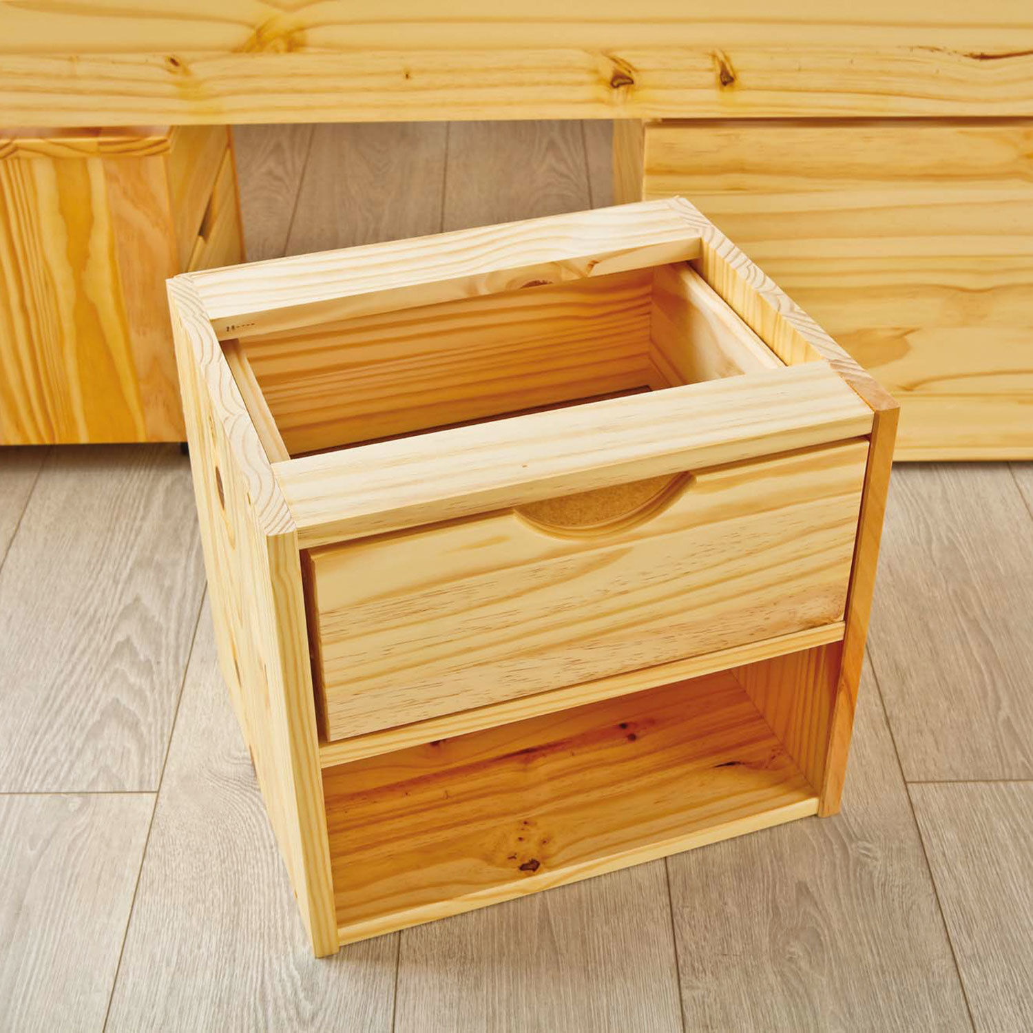 Funktionsbett TIM mit diversen Schubladen