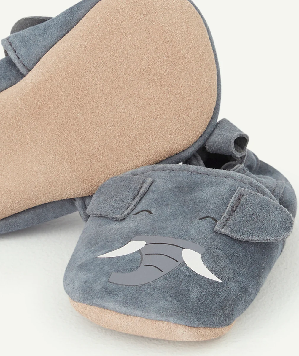 CHAUSSONS BLEUS EN CUIR MOTIFS ÉLÉPHANT BÉBÉ GARÇON