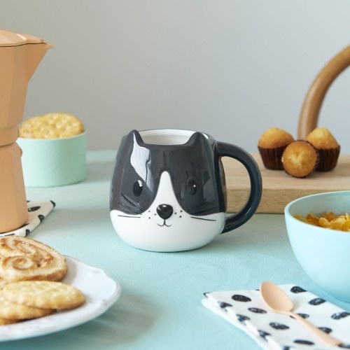 Caneca Balvi em formato de gatinho, cor branca.