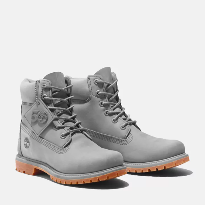 Bota Timberland Premium de 6 polegadas impermeável, edição 50, para mulheres, na cor cinza.