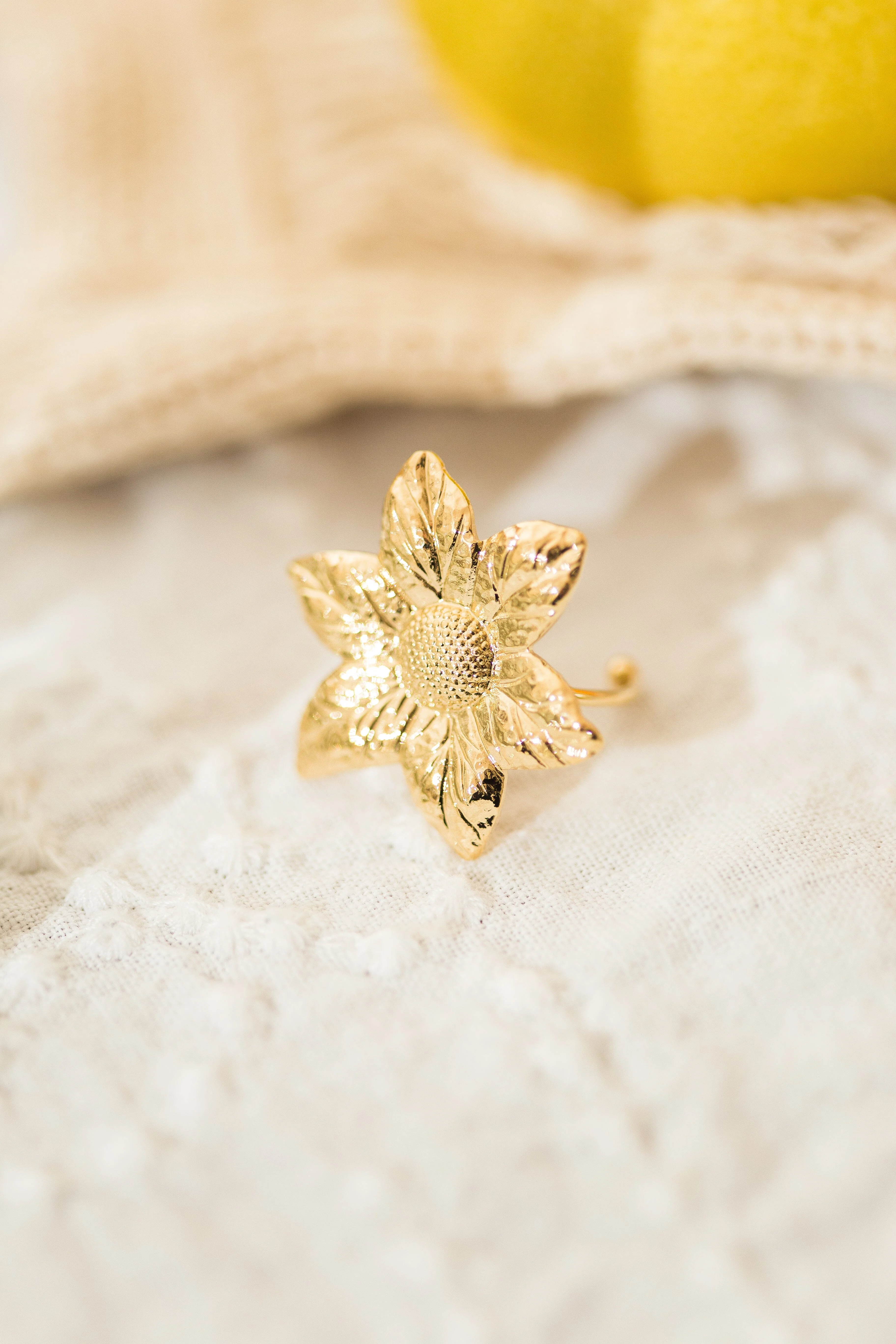 HESPÉRIS - Maxi bague fleur doré à l'or fin | Doré