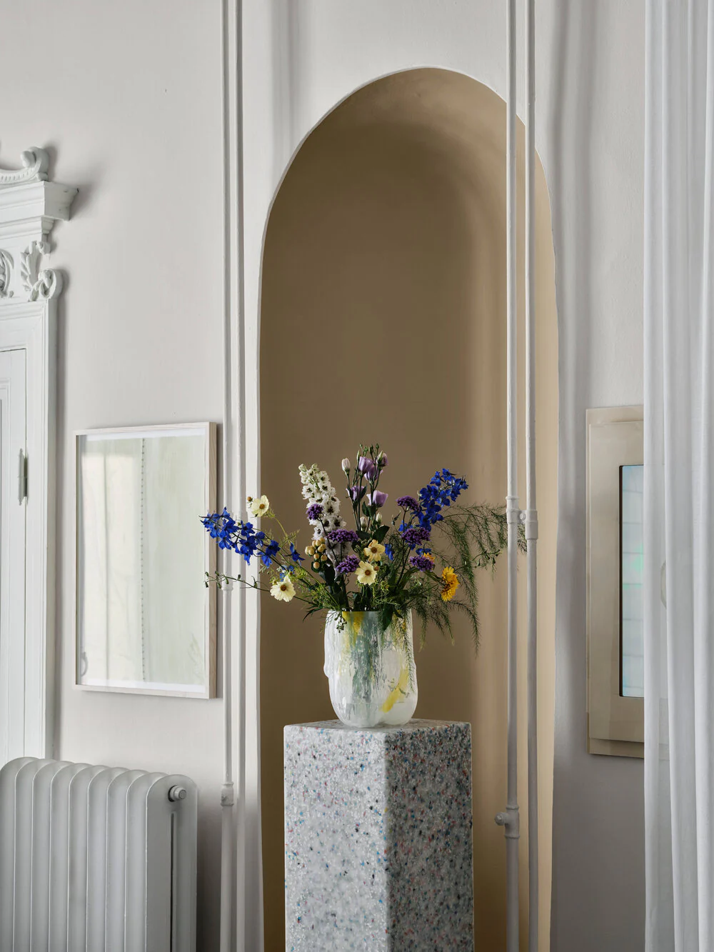 Kosta Boda  Crackle vase, lemon sorbet - H27 cm.