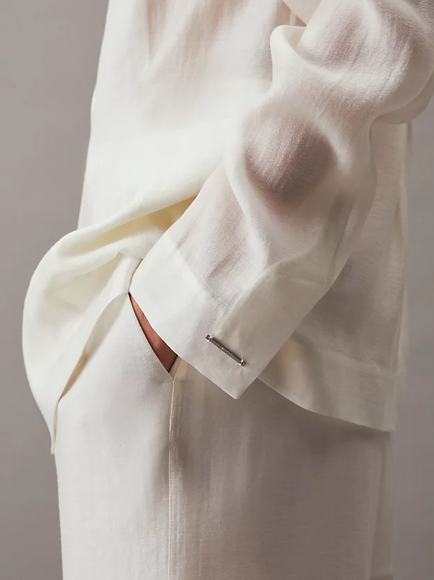 Blazer estruturado em liocel transparente