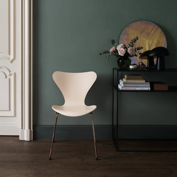 Fritz Hansen - Night Owl Tischleuchte, smokey white