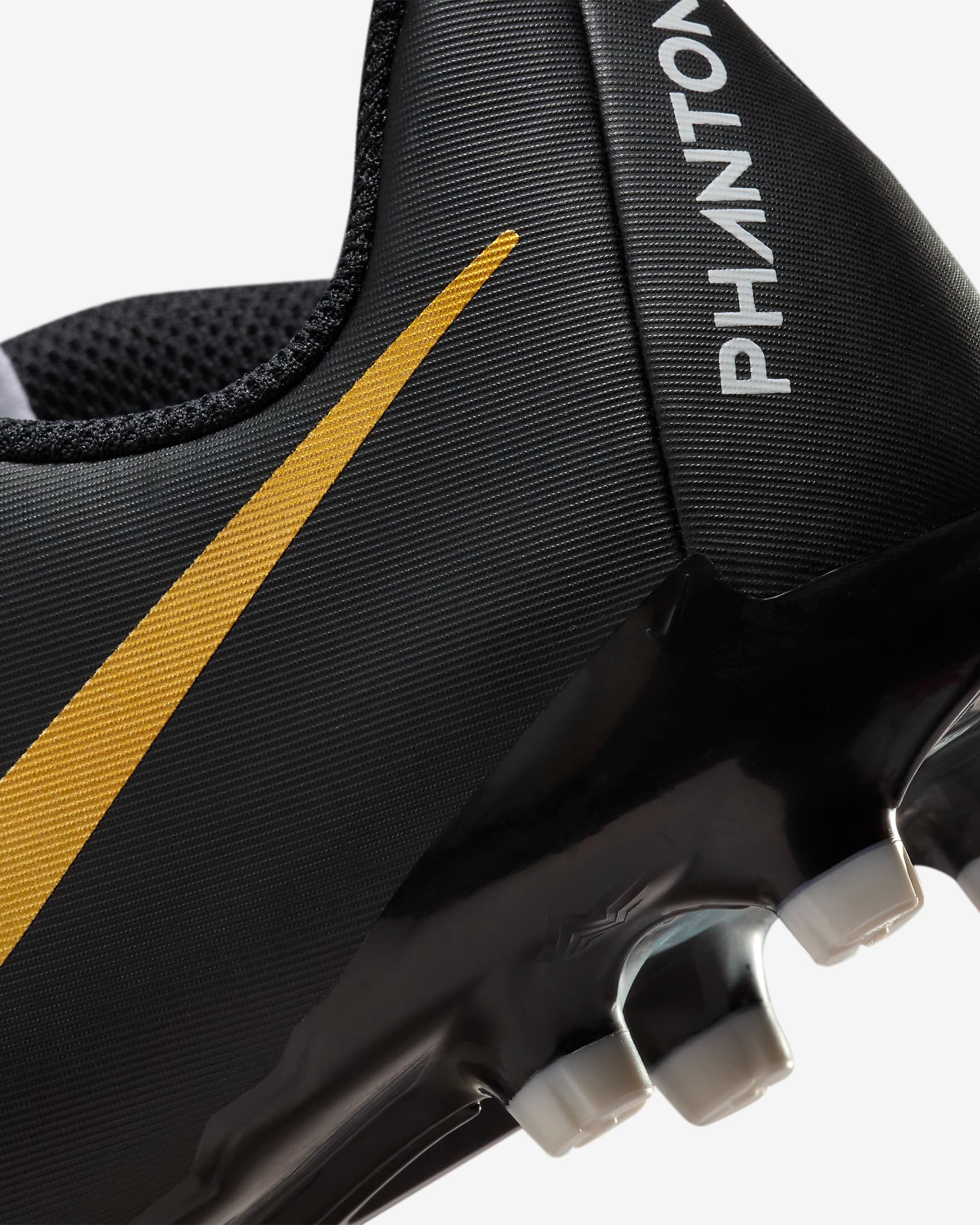 Phantom GX II Academy FG/MG Junior White/Black/Metallic Gold Coin