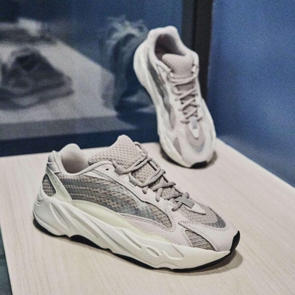 Adidas Yeezy 700 V2 Static - 48h Delivery