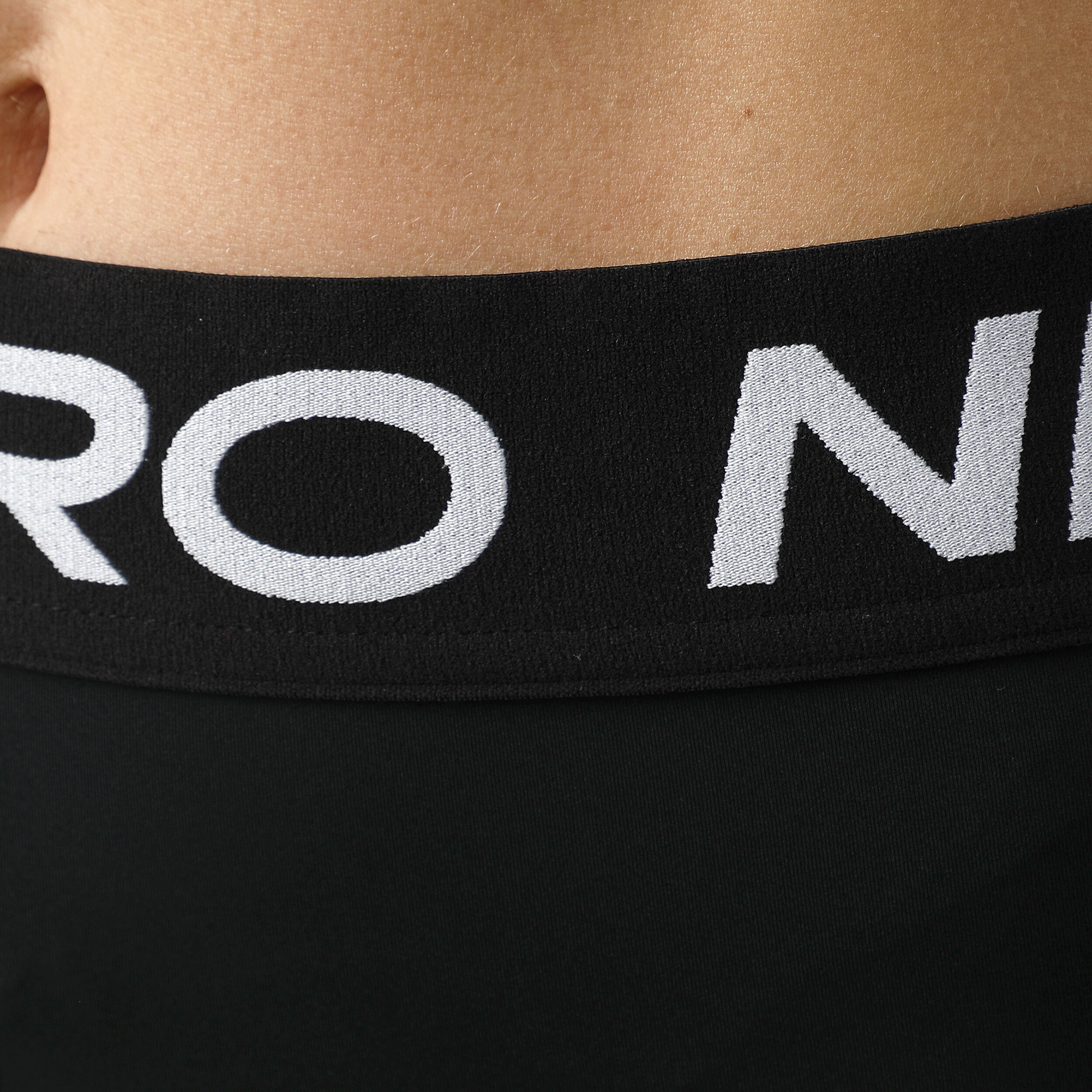 Nike Pro 365 Shorts Femmes - Noir , Blanc