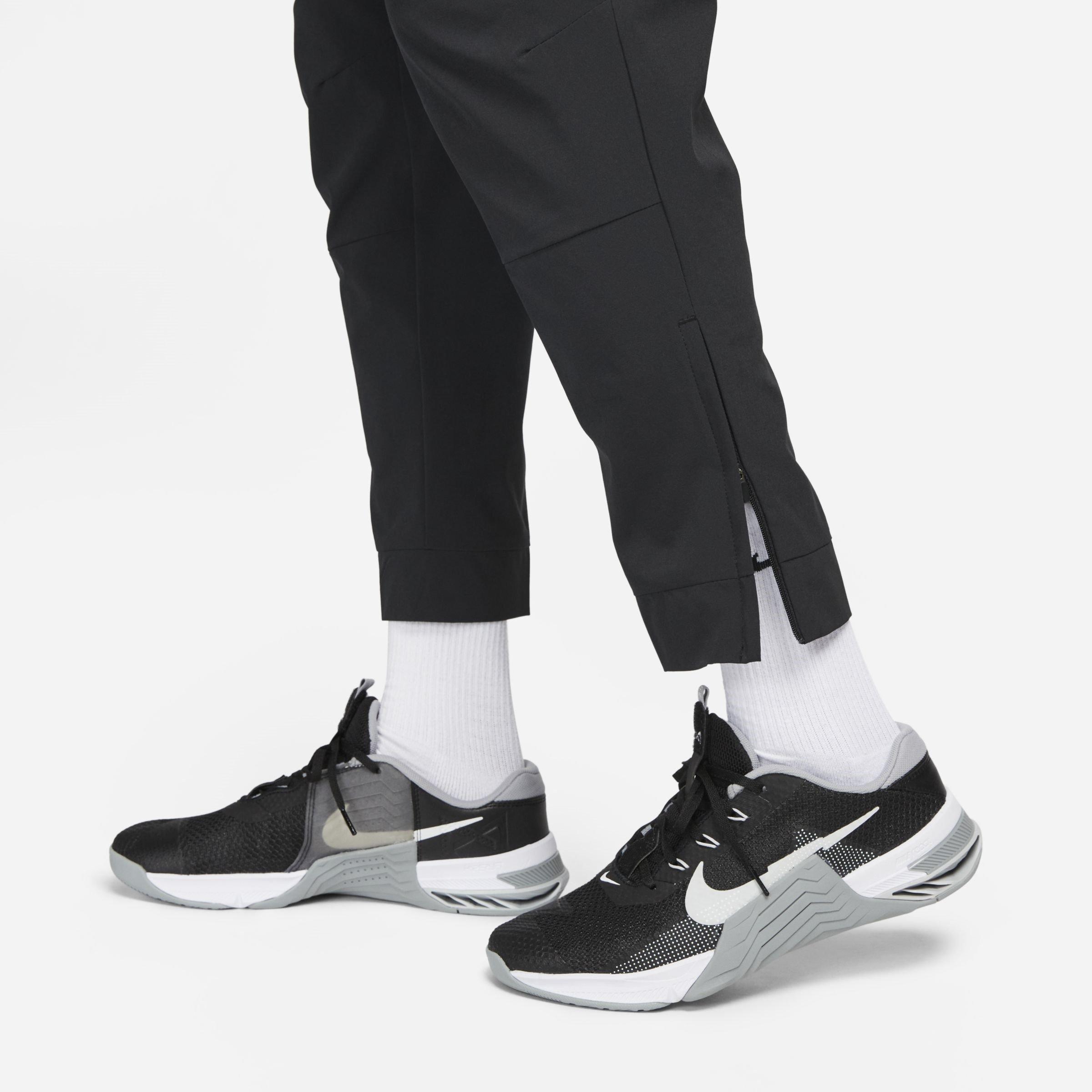 Nike Unlimited Pnt Sn00