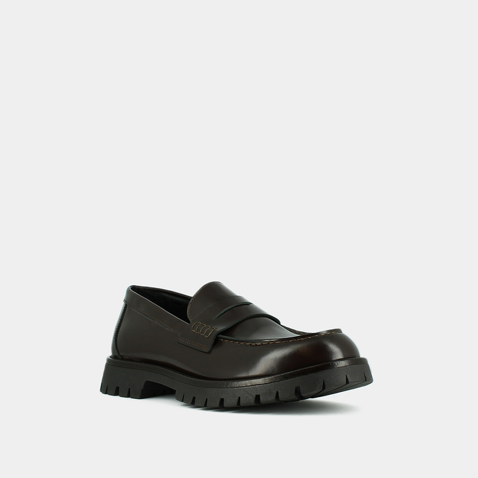 Mocassins à semelles crantées  en cuir glacé marron