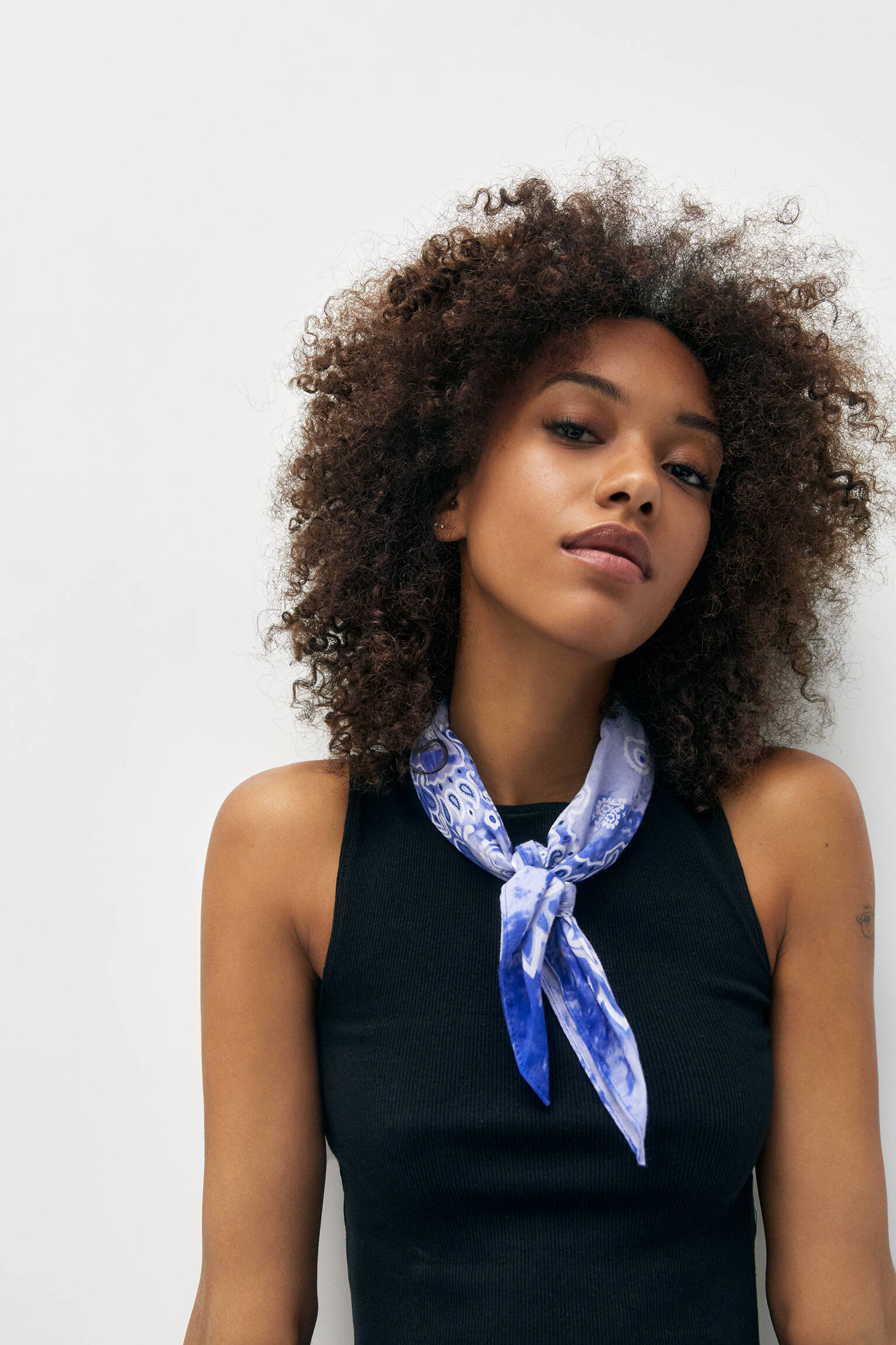 Lenço bandana tie-dye - azul
