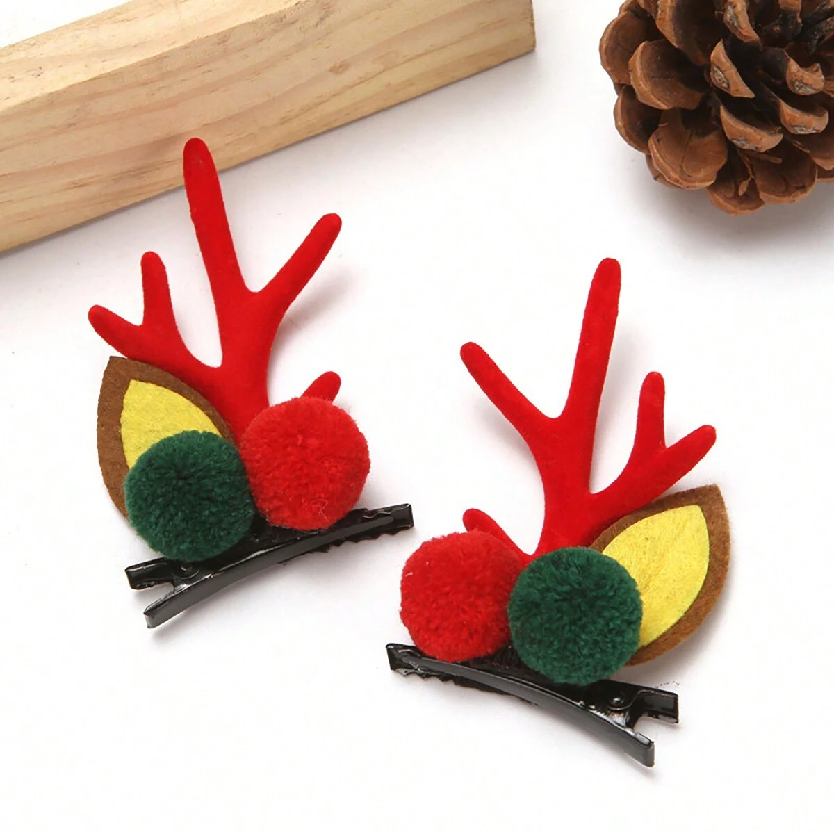 (2 Paar) Christmas Haarklammern Weihnachts Accessoire Rentier Geweih   Pompon's - Rot / Braun / Grün