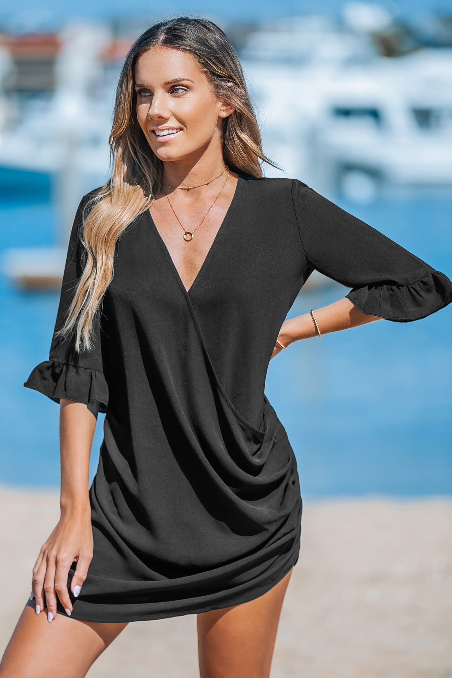 Robe cover up à col surplis ruchée noire