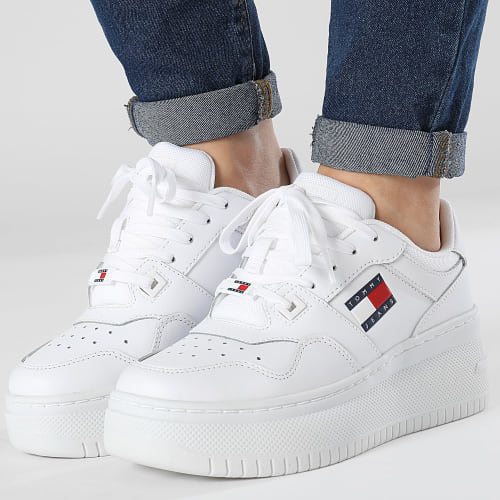 Baskets Femme Retro Basket Flatform Essential 2506 White