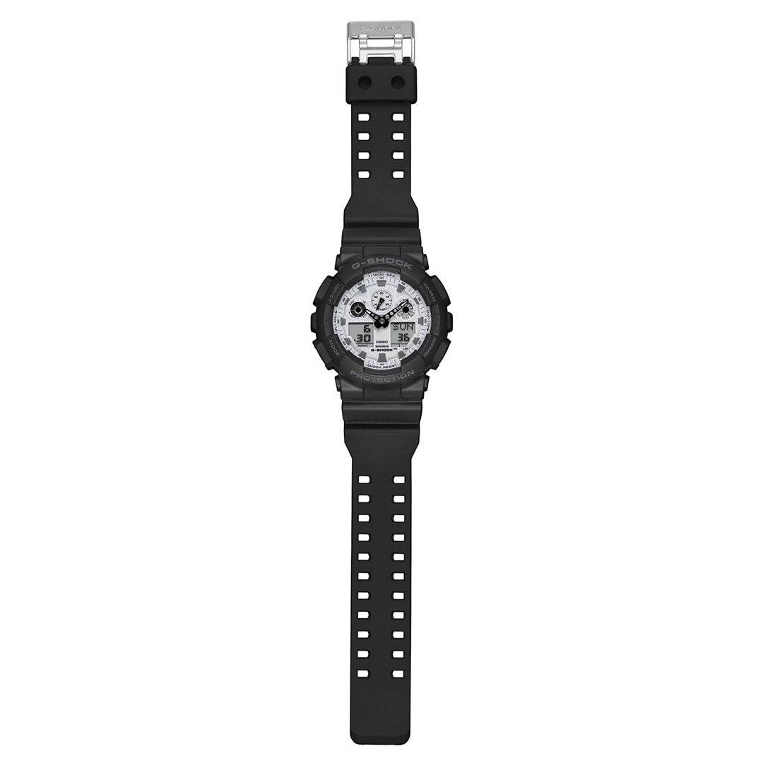 Casio G-Shock Classic Schwarz / Weiss
