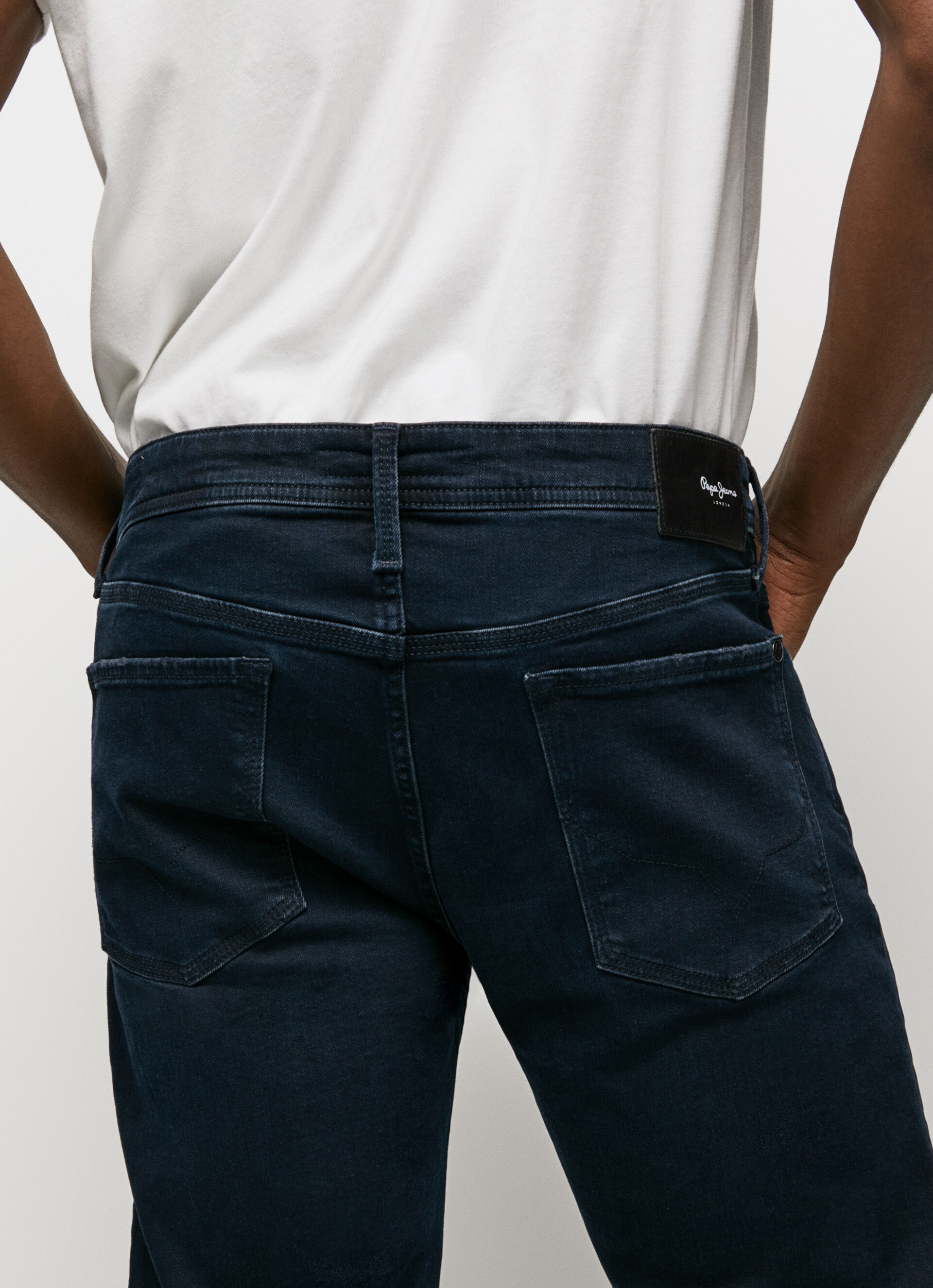 Calça jeans Hatch Regular Slim de cintura média - jeans