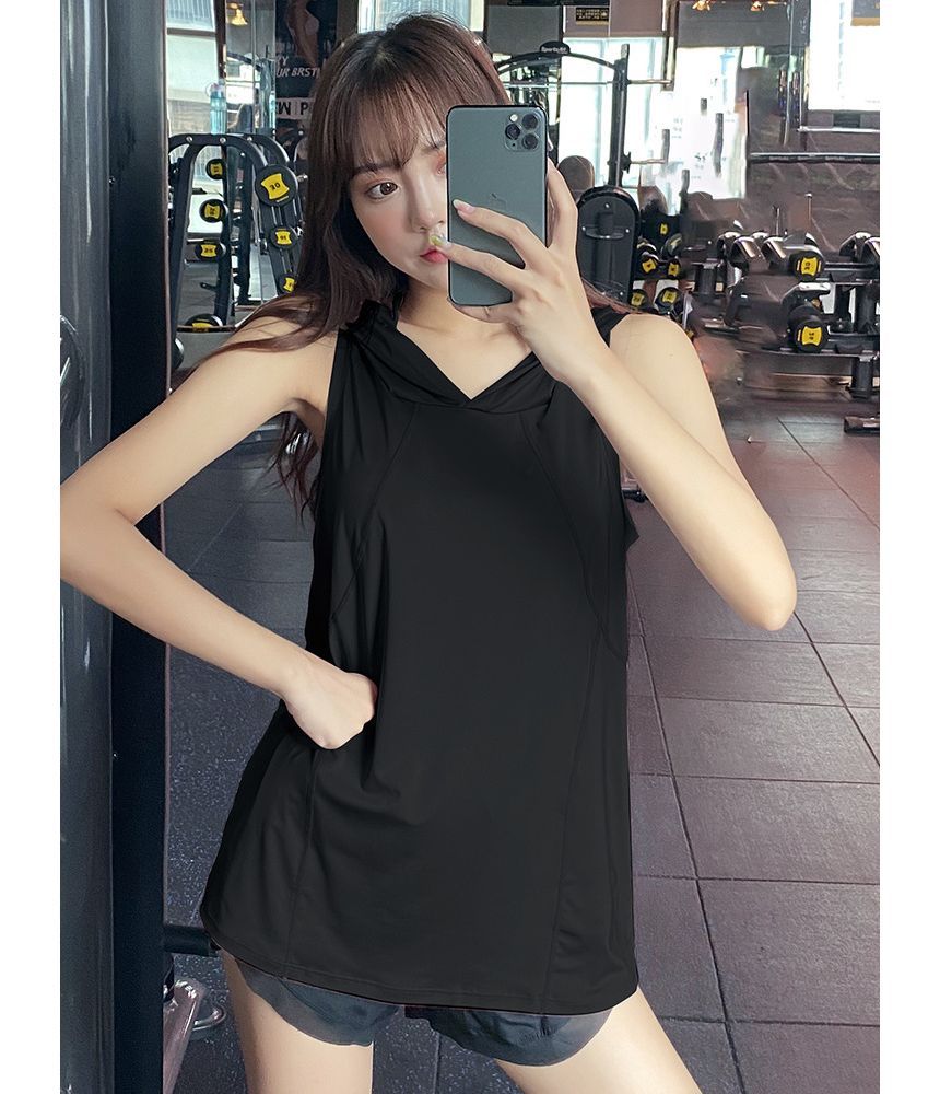 Sishan - Mouwloos sporttopje met capuchon