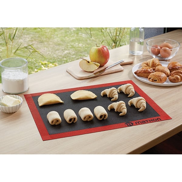 Lot plaque à pâtisserie perforée et tapis de cuisson perforé Mathon