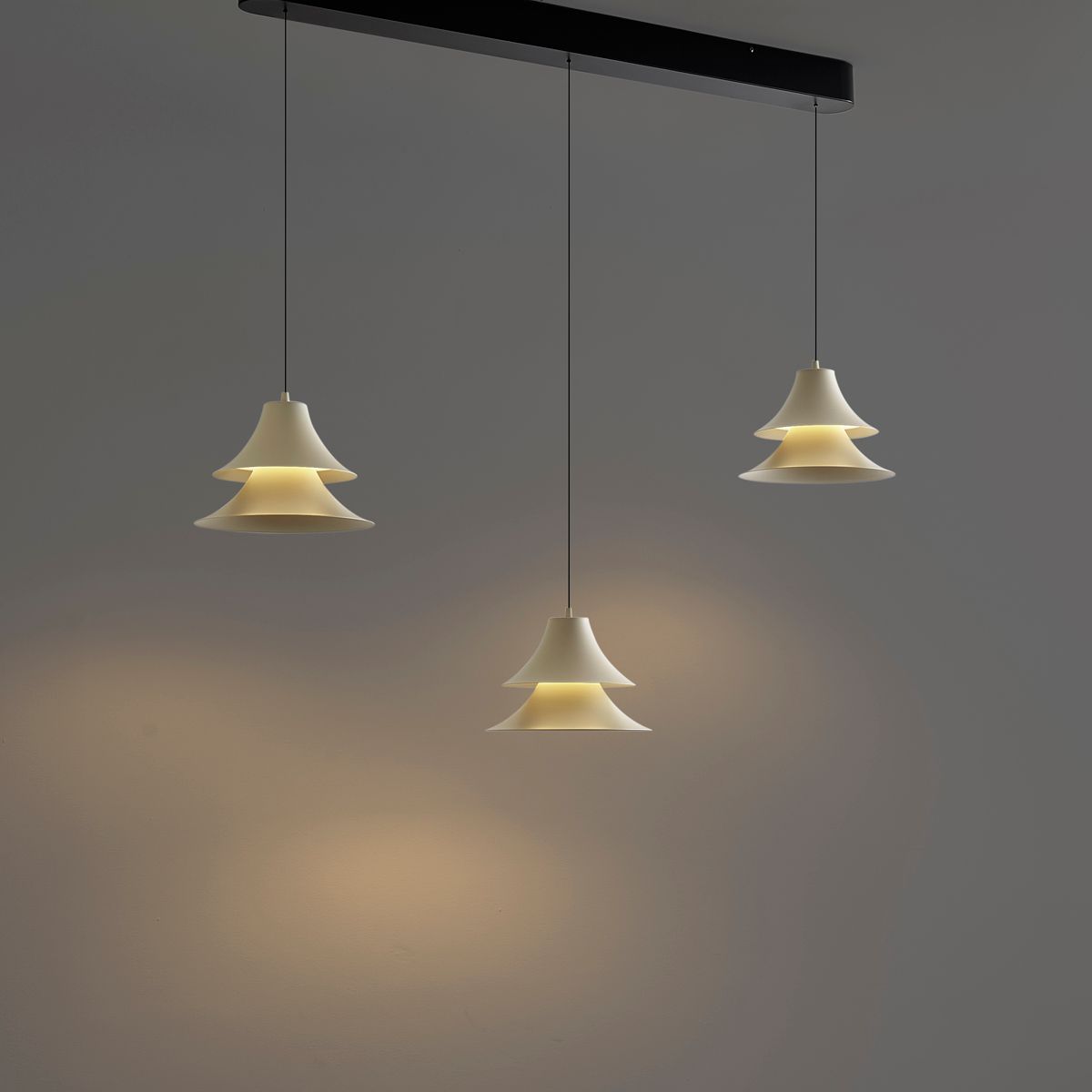 Hanglamp zwart met beige incl. LED 3-staps dimbaar 3-lichts easylift - Witch
