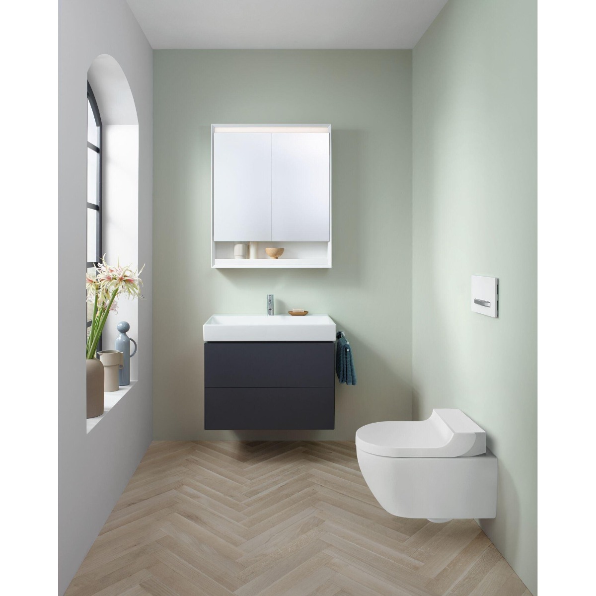 Geberit AquaClean Tuma Comfort douche wc met witte deksel en Rimfree toilet