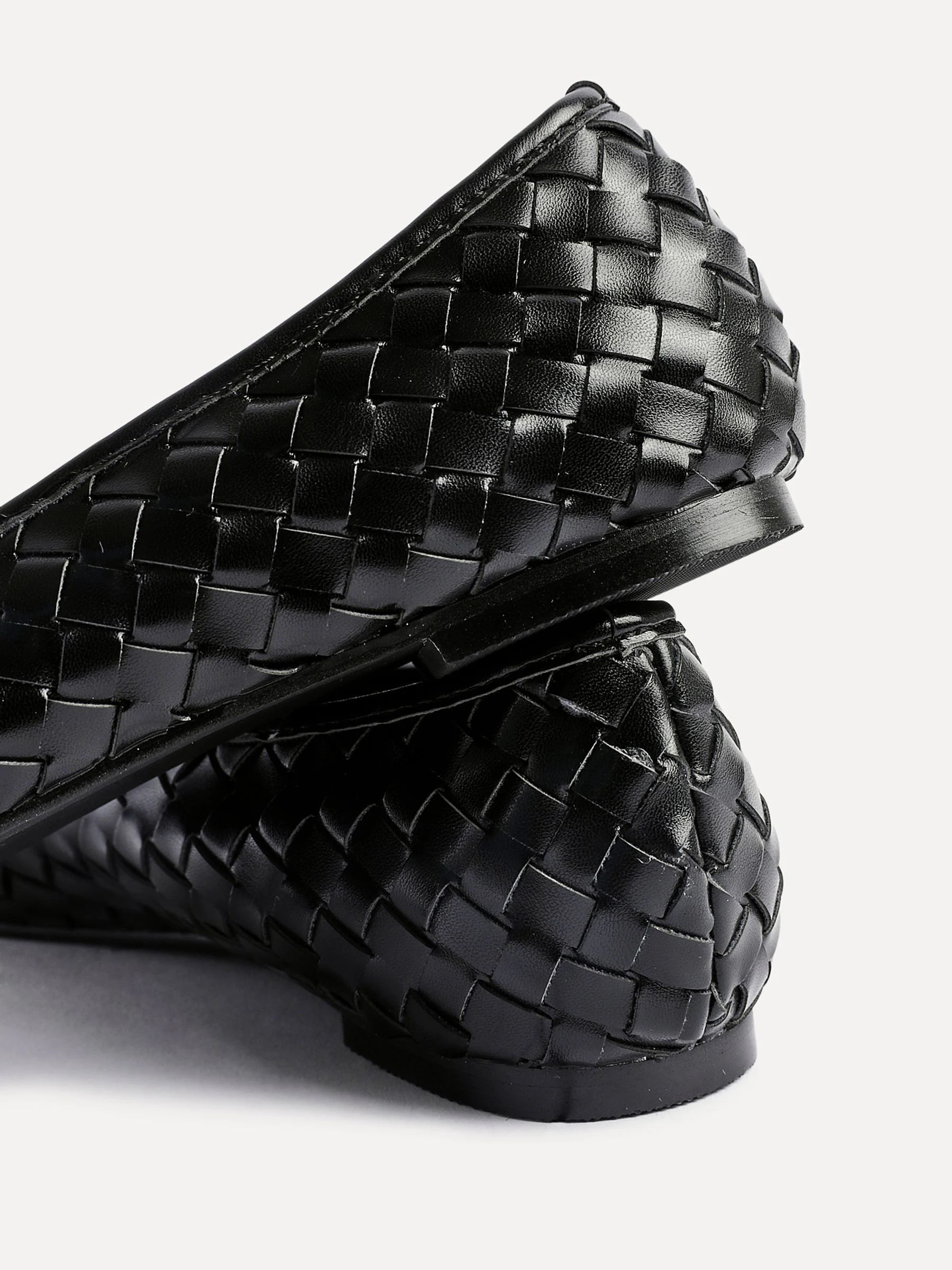 Zwart - Linzi Talina Woven Pointed Toe Ballet Flats